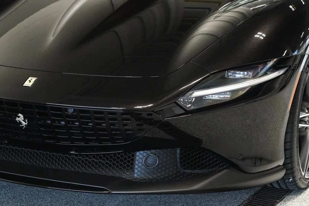 2024 Ferrari Roma Spider - Image 10 of 31