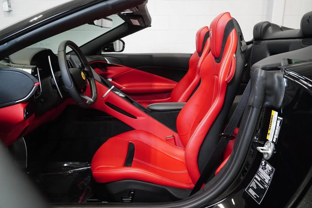 2024 Ferrari Roma Spider - Image 15 of 31