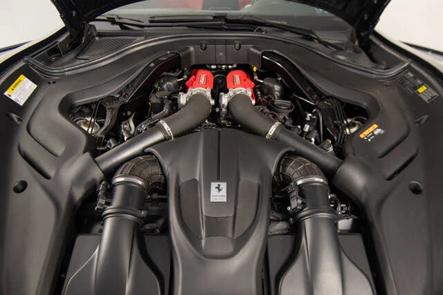 2024 Ferrari Roma Spider - Image 19 of 20
