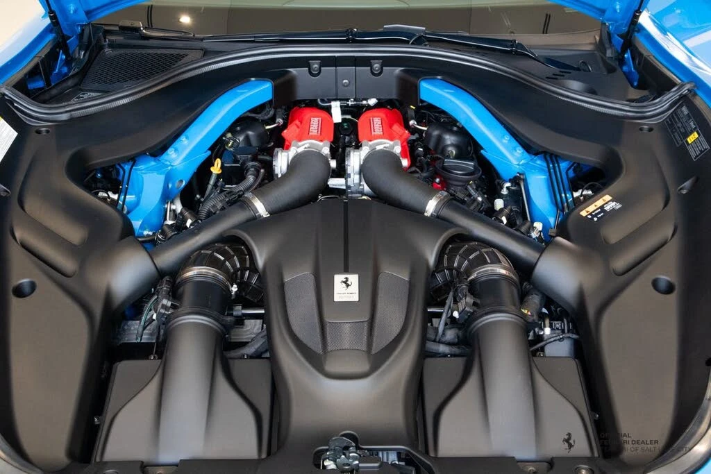 2024 Ferrari Roma Spider - Image 10 of 20