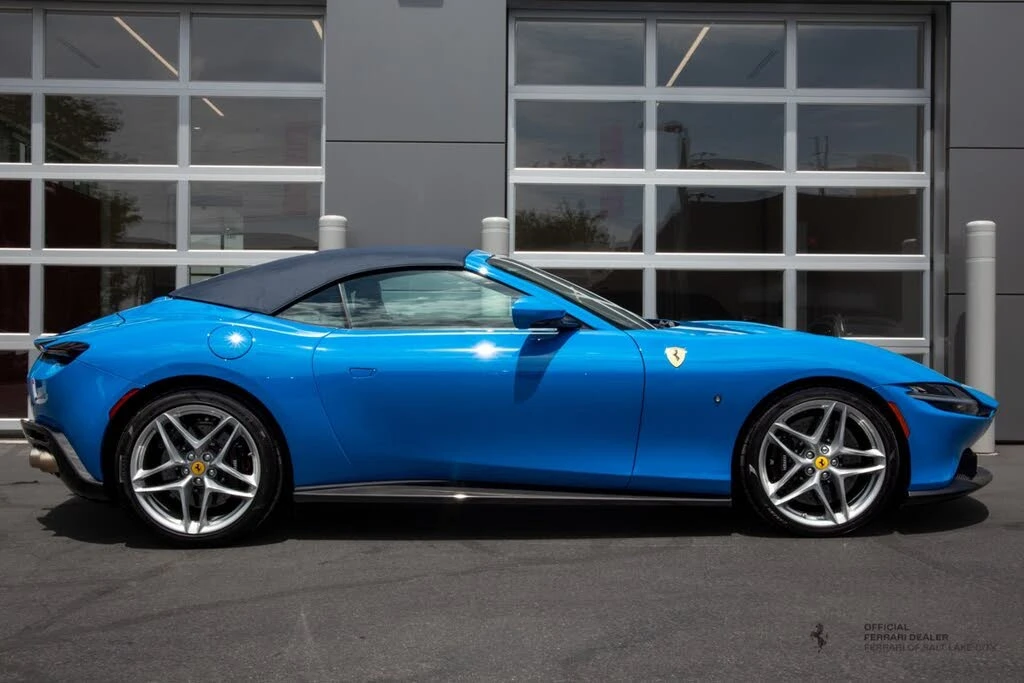 2024 Ferrari Roma Spider - Image 7 of 20