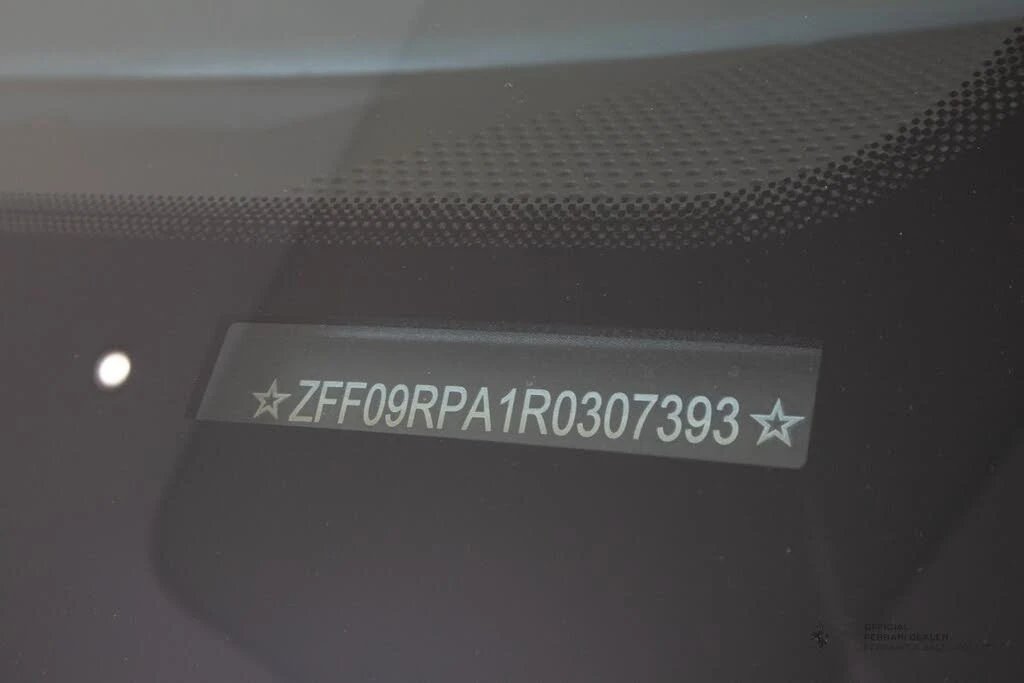 2024 Ferrari Roma Spider - Image 20 of 20