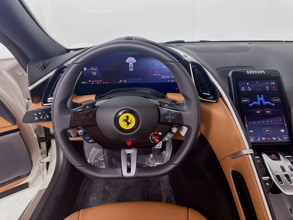 2024 Ferrari Roma Spider - Image 16 of 31