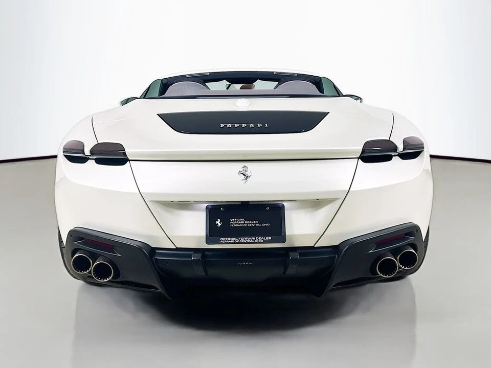 2024 Ferrari Roma Spider - Image 6 of 31