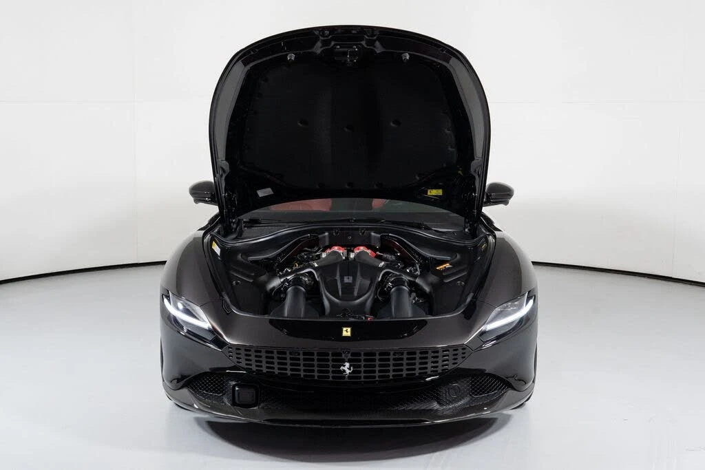 2024 Ferrari Roma Spider - Image 9 of 31