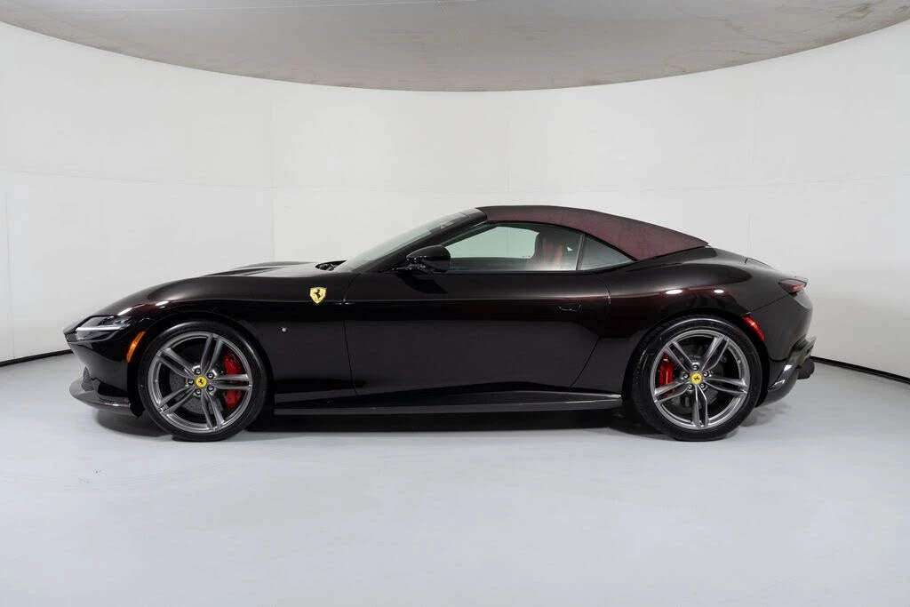 2024 Ferrari Roma Spider - Image 11 of 31