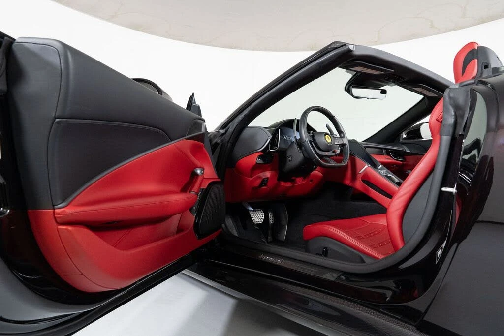 2024 Ferrari Roma Spider - Image 31 of 31