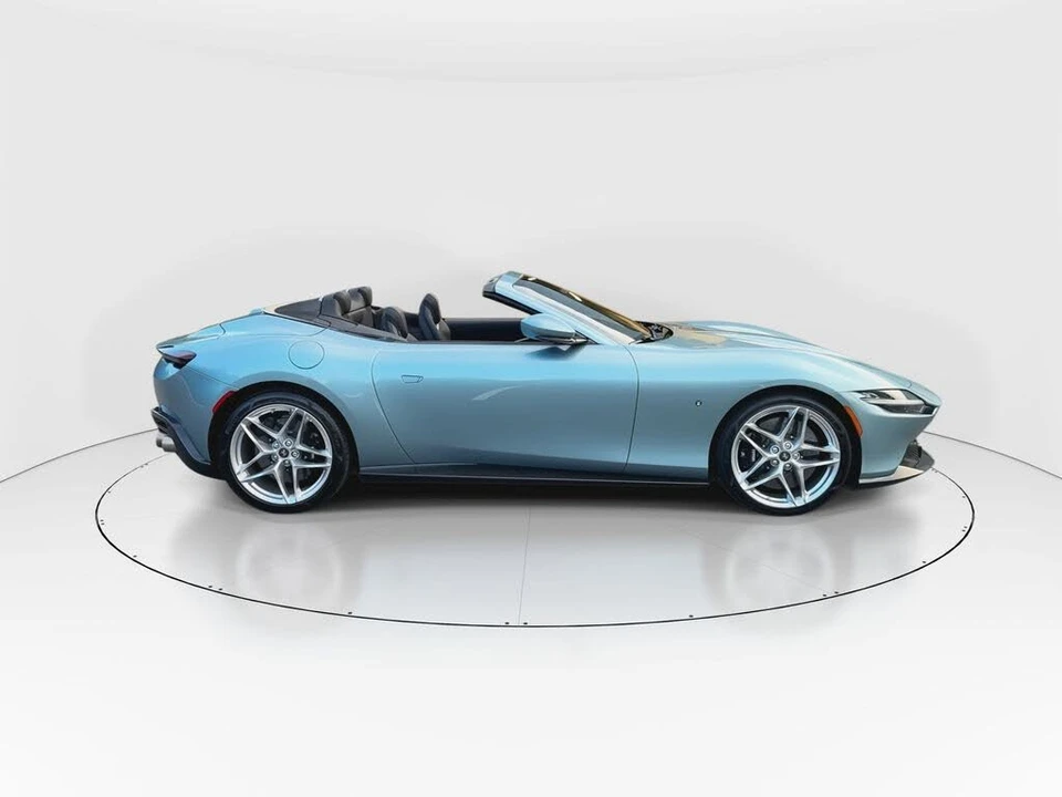 2024 Ferrari Roma Spider - Image 9 of 31