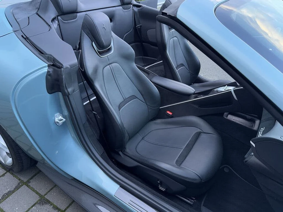 2024 Ferrari Roma Spider - Image 24 of 31