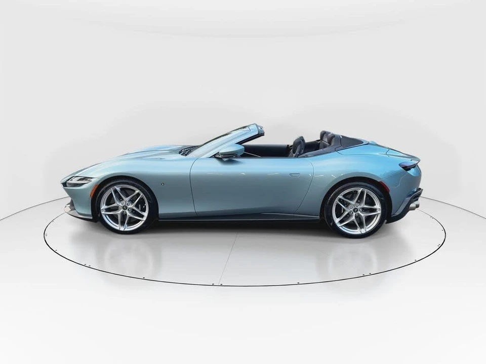 2024 Ferrari Roma Spider - Image 5 of 31