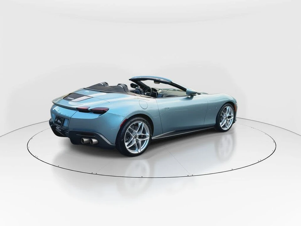 2024 Ferrari Roma Spider - Image 8 of 31
