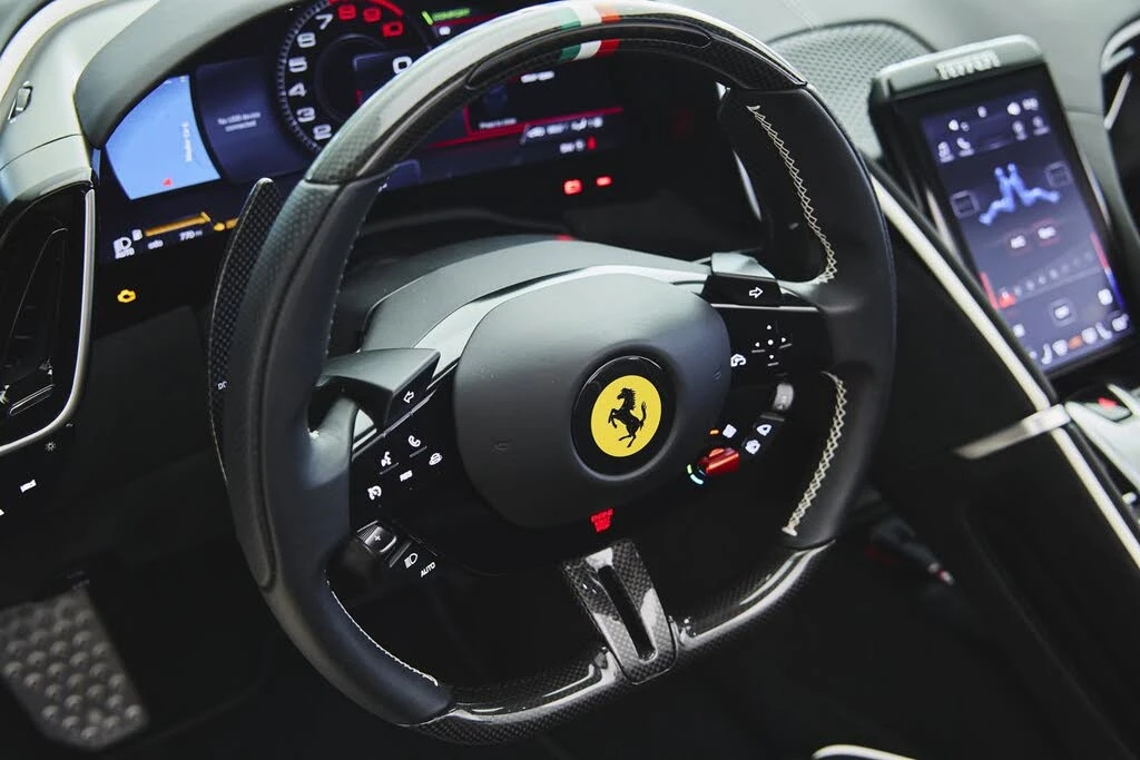 2024 Ferrari Roma Spider - Image 27 of 31