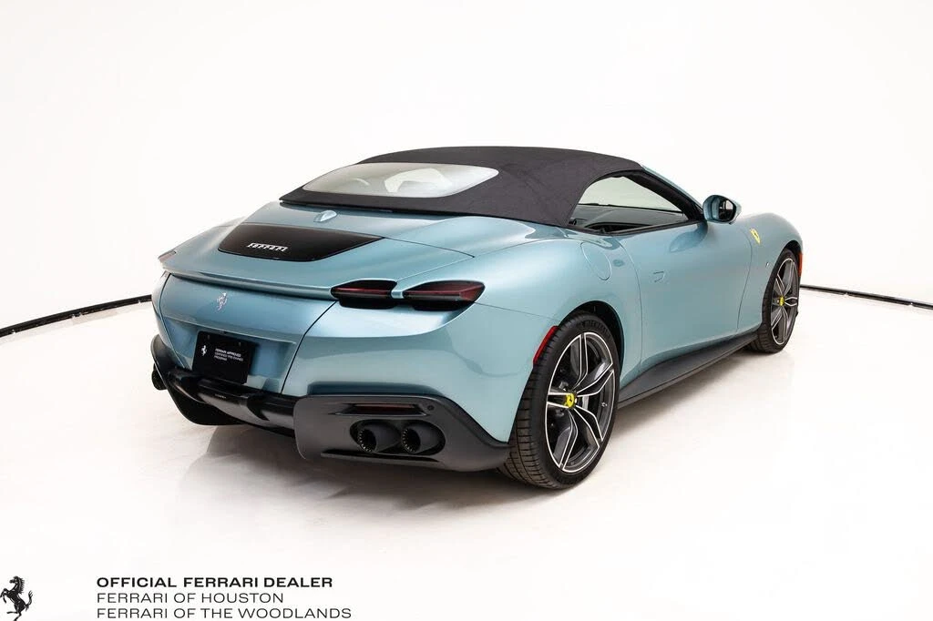 2024 Ferrari Roma Spider - Image 28 of 31