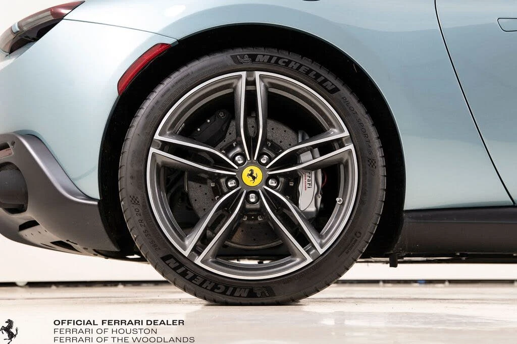 2024 Ferrari Roma Spider - Image 20 of 31