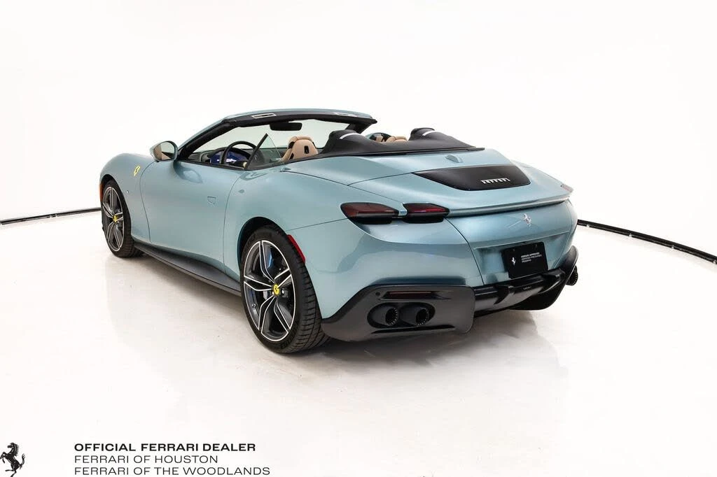 2024 Ferrari Roma Spider - Image 2 of 31