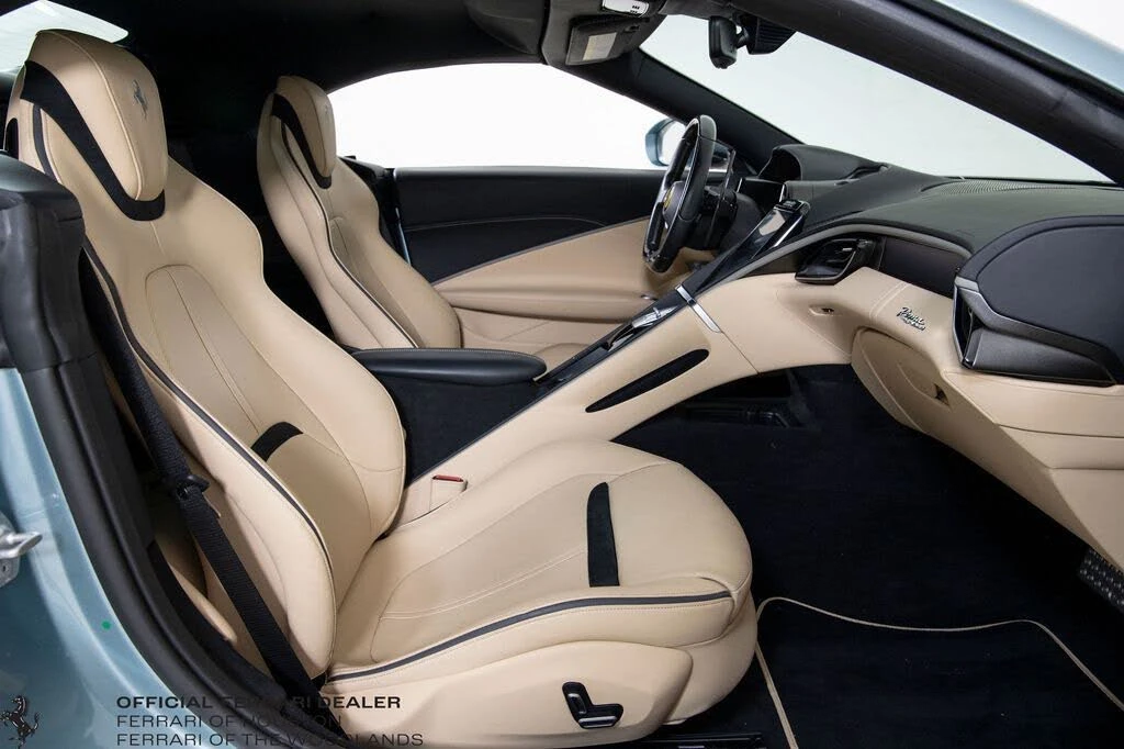 2024 Ferrari Roma Spider - Image 12 of 31