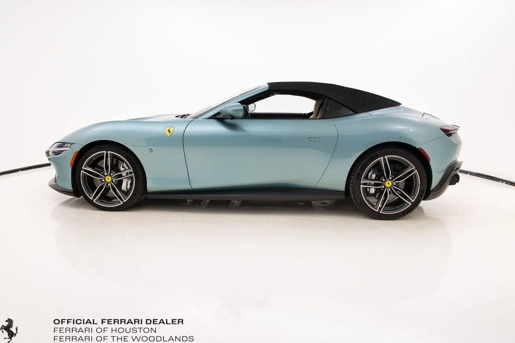 2024 Ferrari Roma Spider - Image 29 of 31