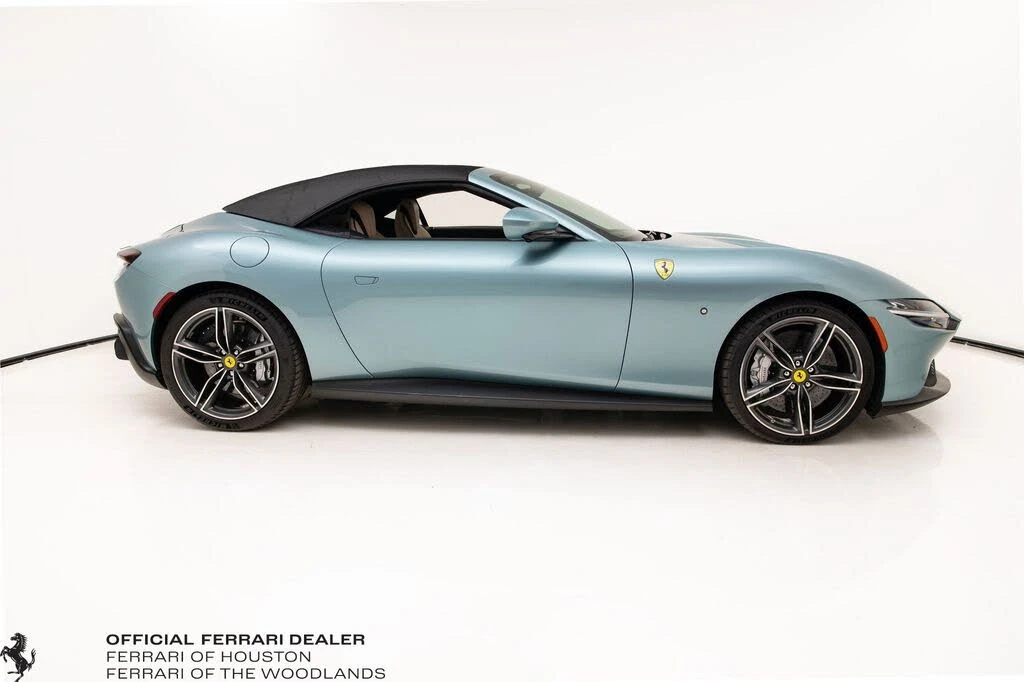 2024 Ferrari Roma Spider - Image 26 of 31