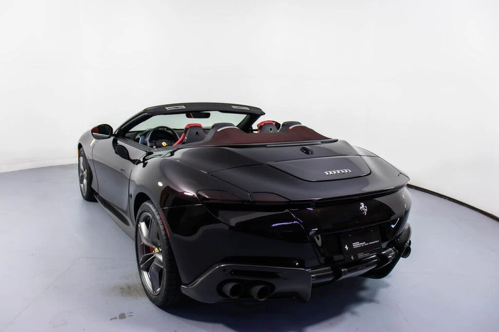 2024 Ferrari Roma Spider - Image 25 of 31