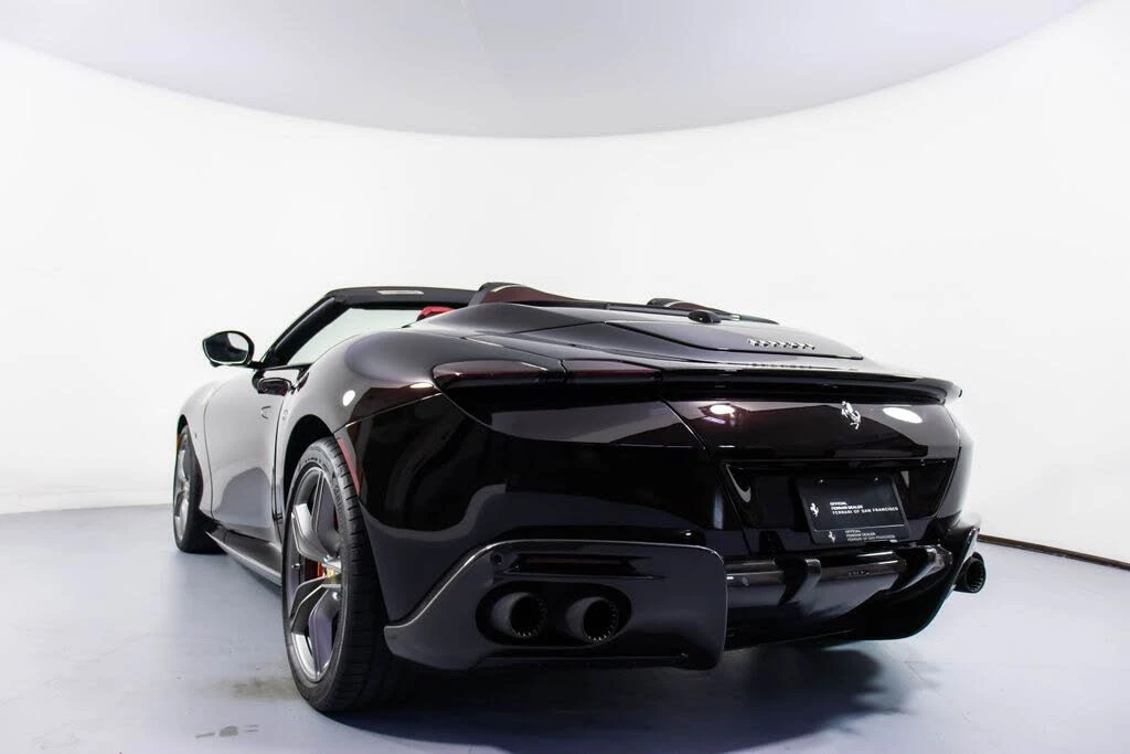 2024 Ferrari Roma Spider - Image 26 of 31