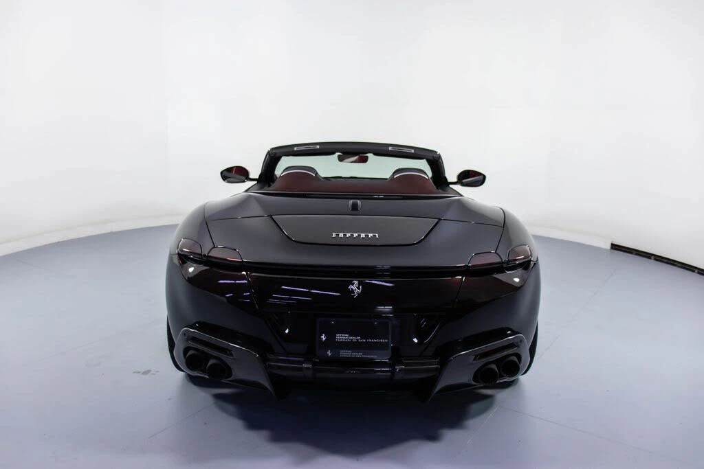 2024 Ferrari Roma Spider - Image 7 of 31