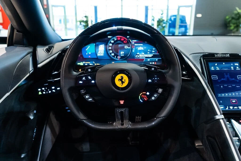 2024 Ferrari Roma Spider - Image 28 of 31