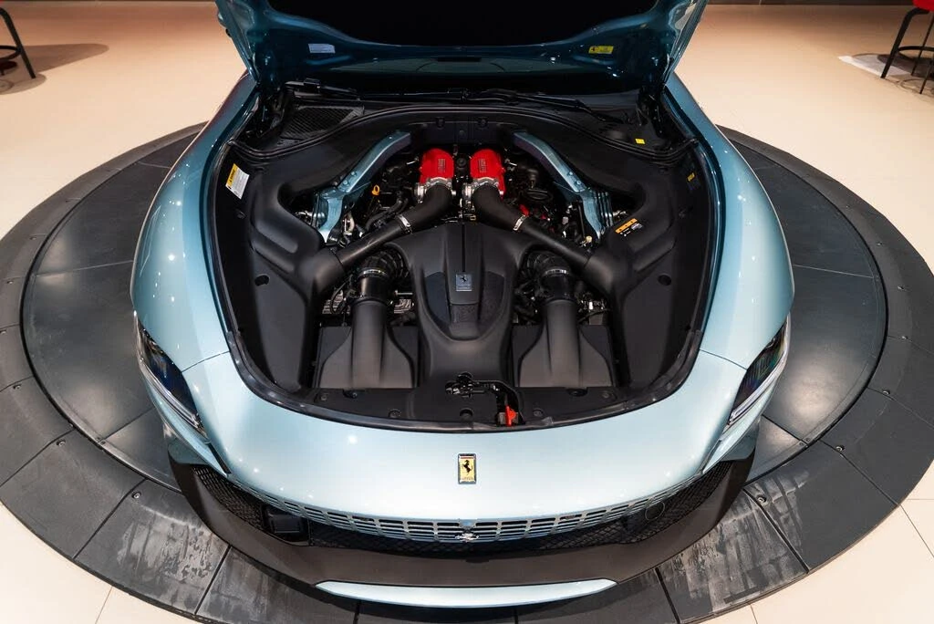 2024 Ferrari Roma Spider - Image 18 of 31