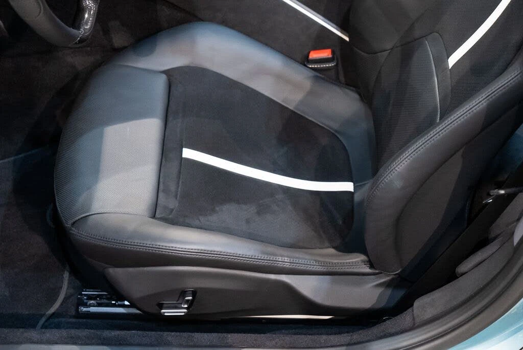 2024 Ferrari Roma Spider - Image 26 of 31