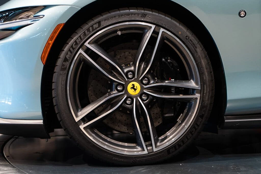 2024 Ferrari Roma Spider - Image 13 of 31