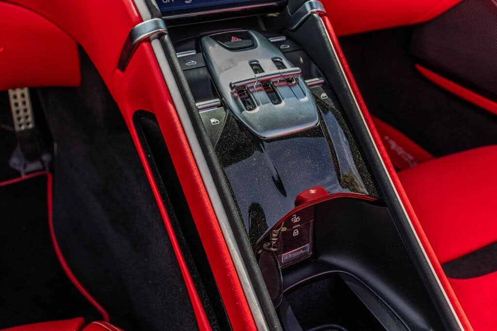 2024 Ferrari Roma Spider - Image 5 of 31
