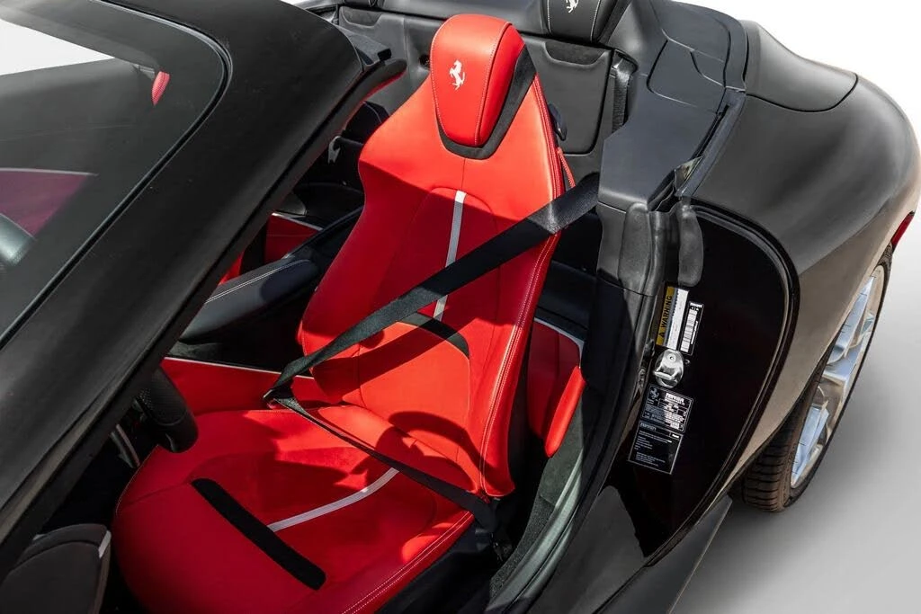 2024 Ferrari Roma Spider - Image 6 of 31