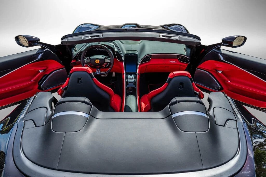 2024 Ferrari Roma Spider - Image 22 of 31