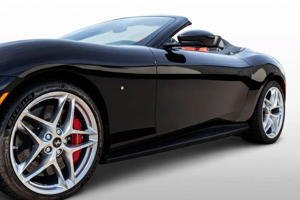 2024 Ferrari Roma Spider - Image 31 of 31