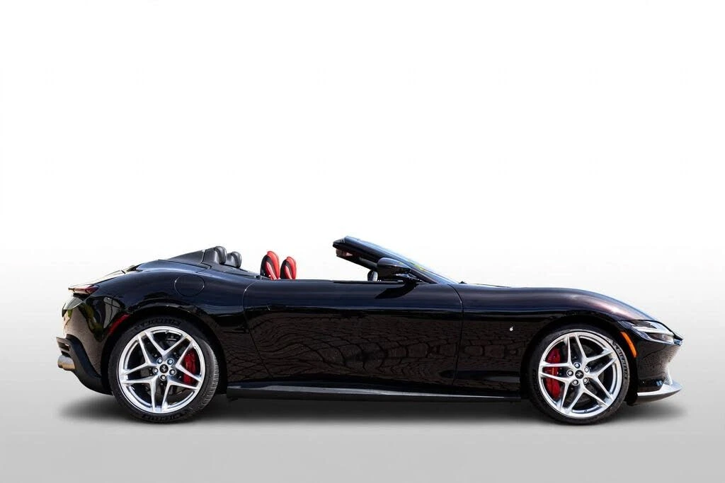 2024 Ferrari Roma Spider - Image 3 of 31