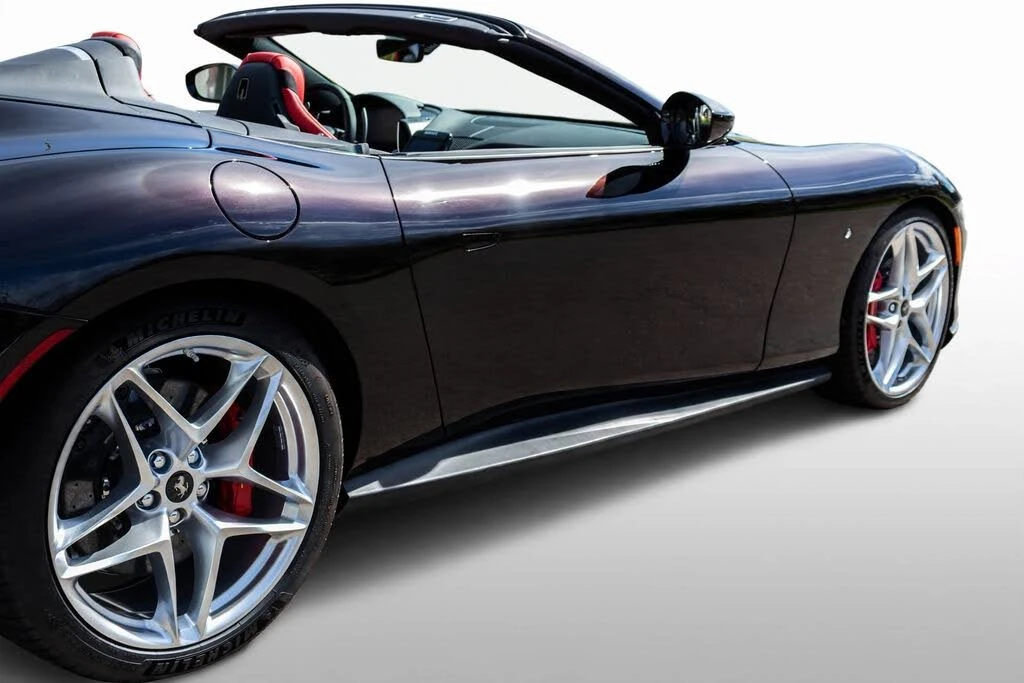2024 Ferrari Roma Spider - Image 19 of 31