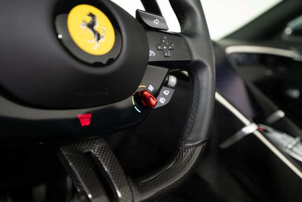 2024 Ferrari Roma Spider - Image 26 of 31