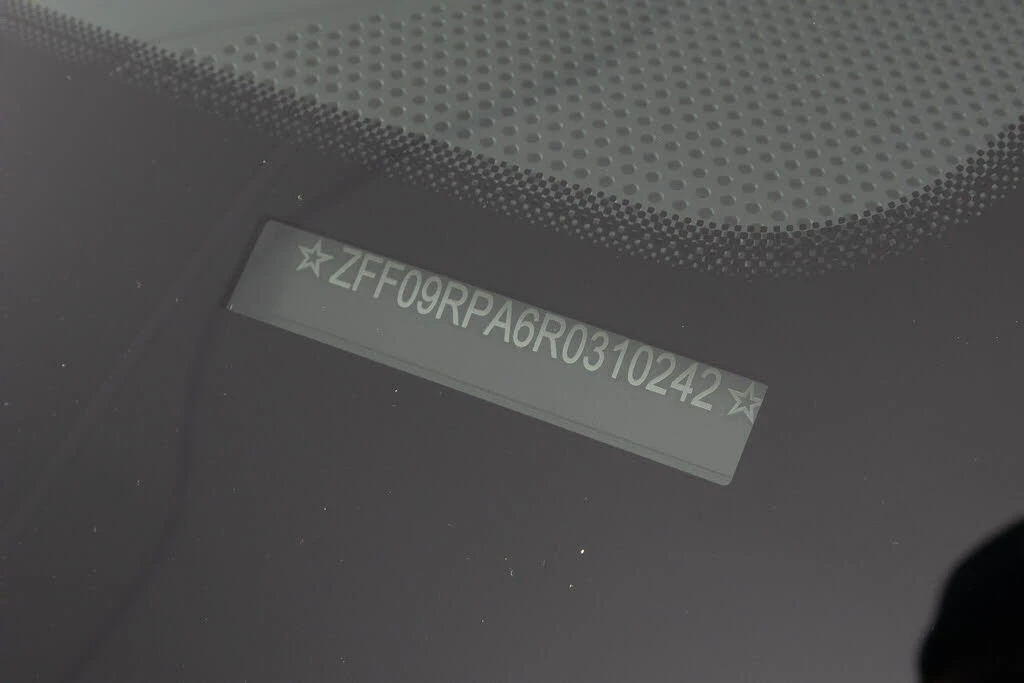 2024 Ferrari Roma Spider - Image 30 of 31