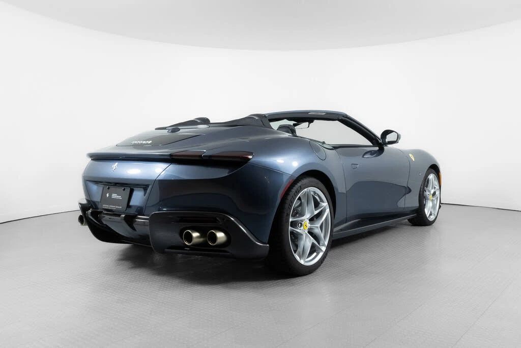 2024 Ferrari Roma Spider - Image 2 of 31