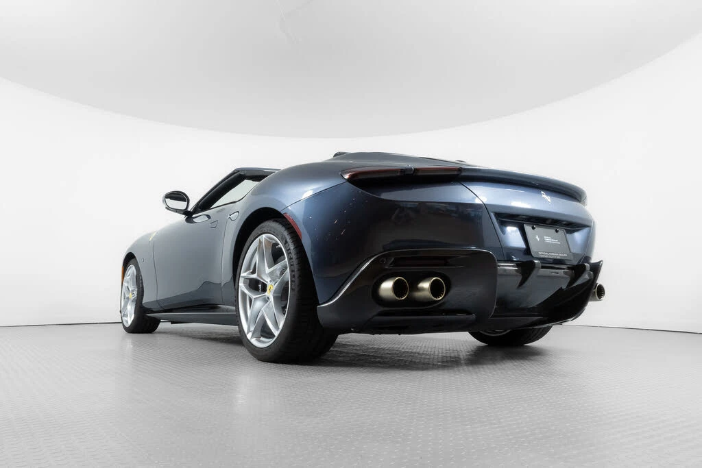 2024 Ferrari Roma Spider - Image 18 of 31