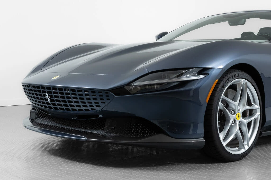 2024 Ferrari Roma Spider - Image 12 of 31
