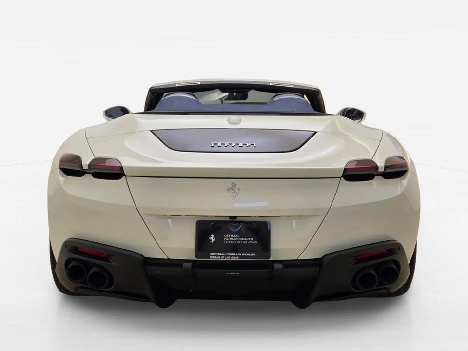 2024 Ferrari Roma Spider - Image 10 of 31