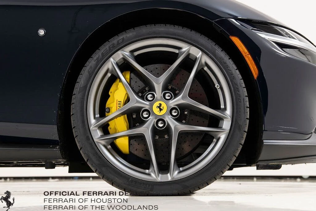 2024 Ferrari Roma Spider - Image 23 of 31