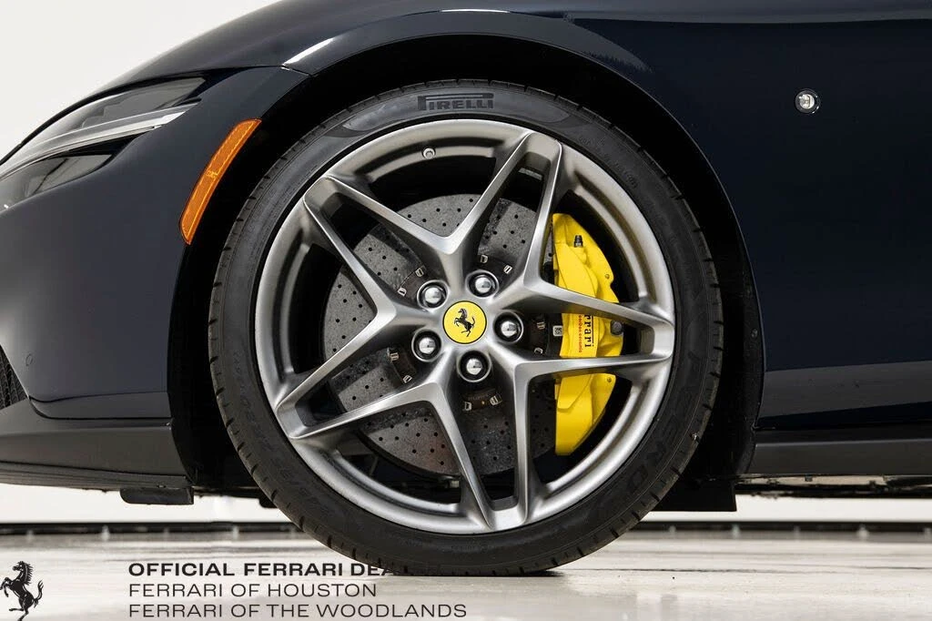 2024 Ferrari Roma Spider - Image 20 of 31
