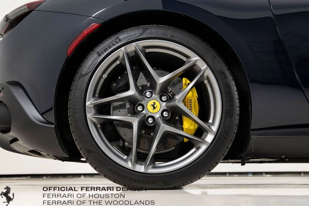 2024 Ferrari Roma Spider - Image 22 of 31