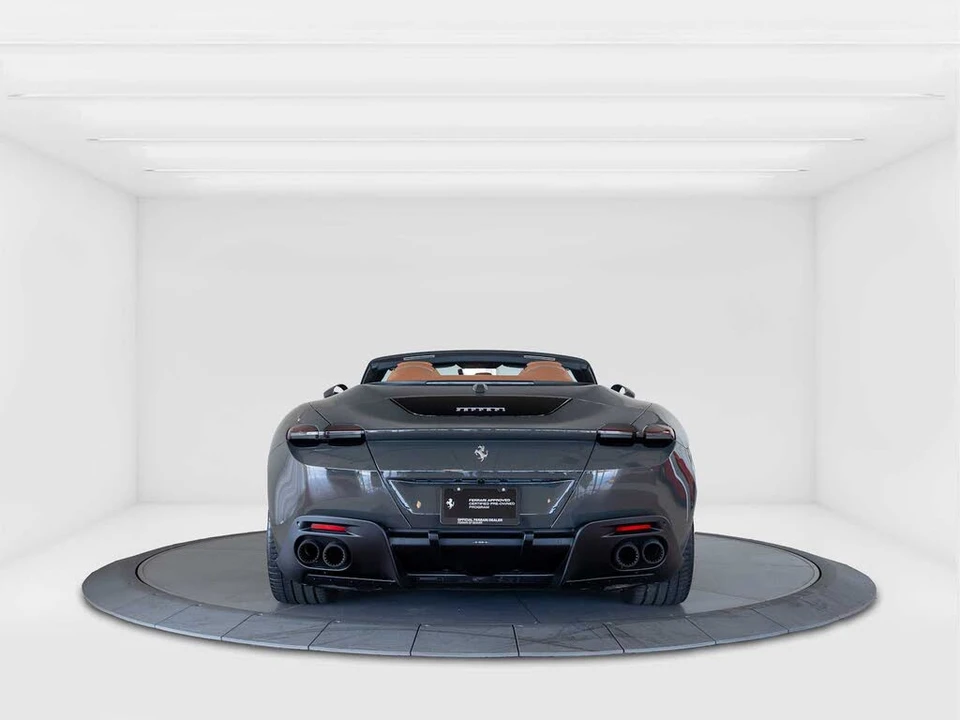 2024 Ferrari Roma Spider - Image 4 of 7