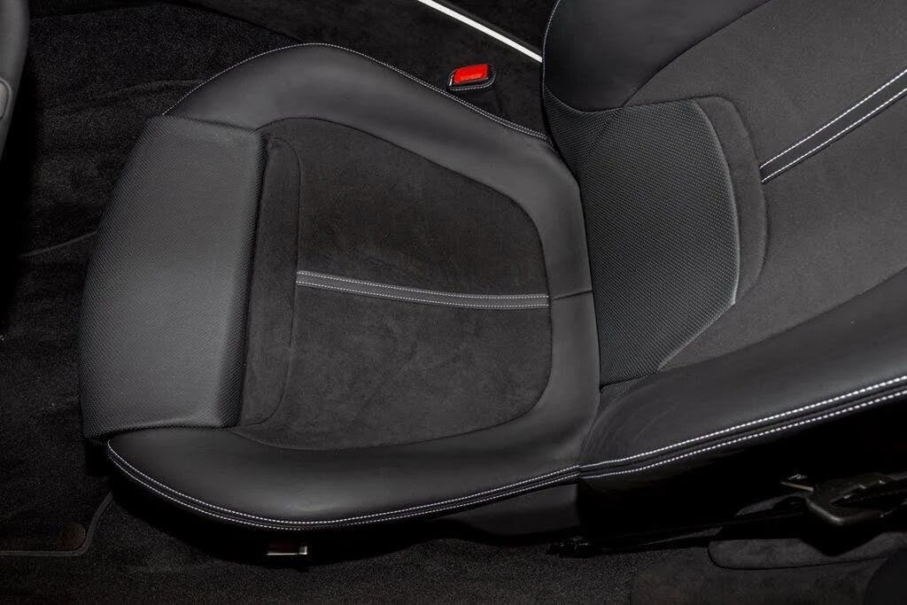 2024 Ferrari Roma Spider - Image 10 of 31