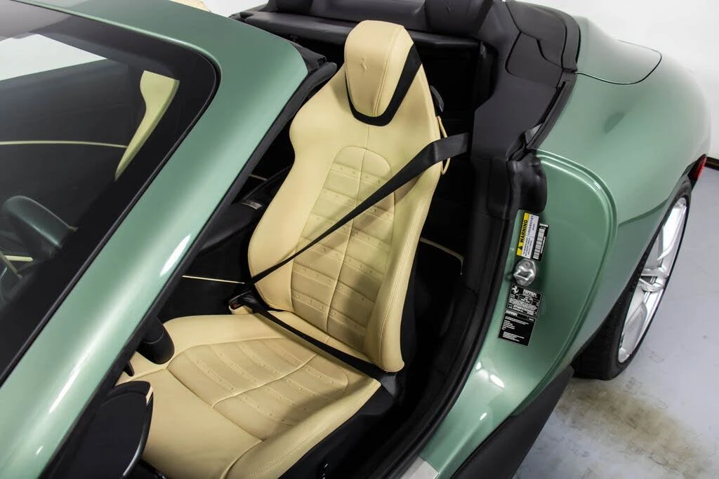 2024 Ferrari Roma Spider - Image 6 of 31