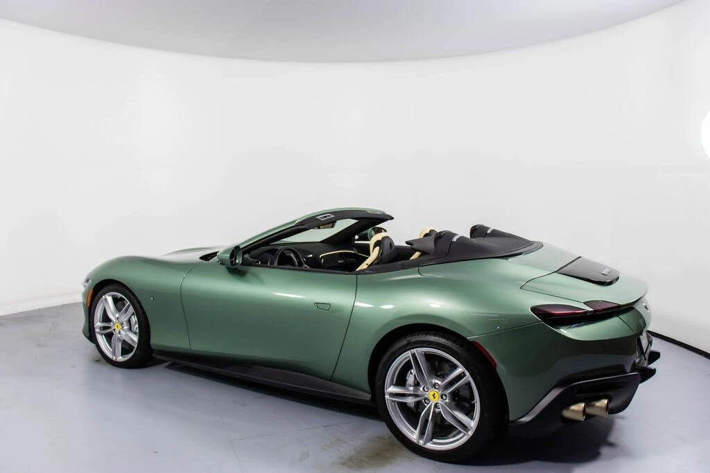 2024 Ferrari Roma Spider - Image 8 of 31