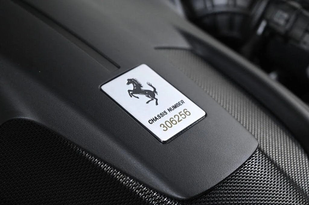 2024 Ferrari Roma Spider - Image 27 of 31