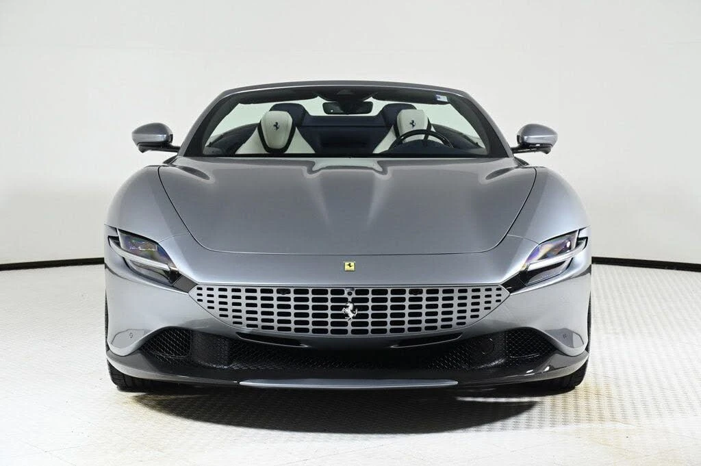 2024 Ferrari Roma Spider - Image 12 of 31